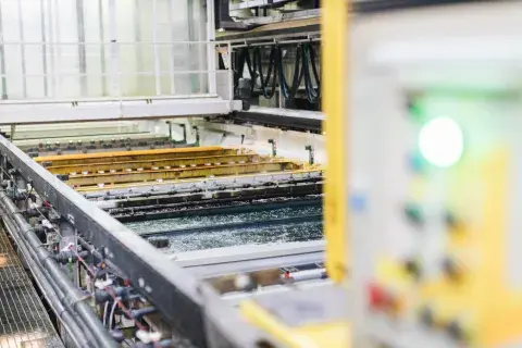 Pretreatment article
