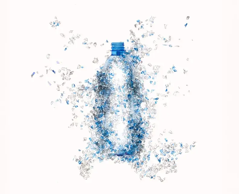 "d render of a plastic bottle turning into plastic fiber