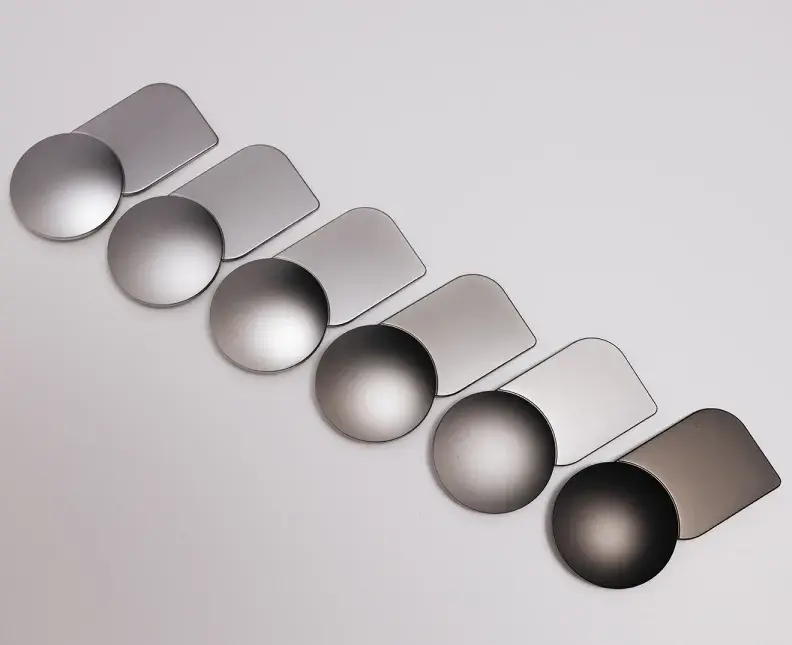 samples of matt finishes in various shades, arranged from lighter to darker